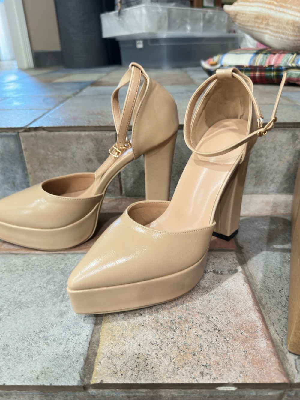 SHEIN Nude Beige Platform Ankle-Strap Block Heels NWT SIZE 8